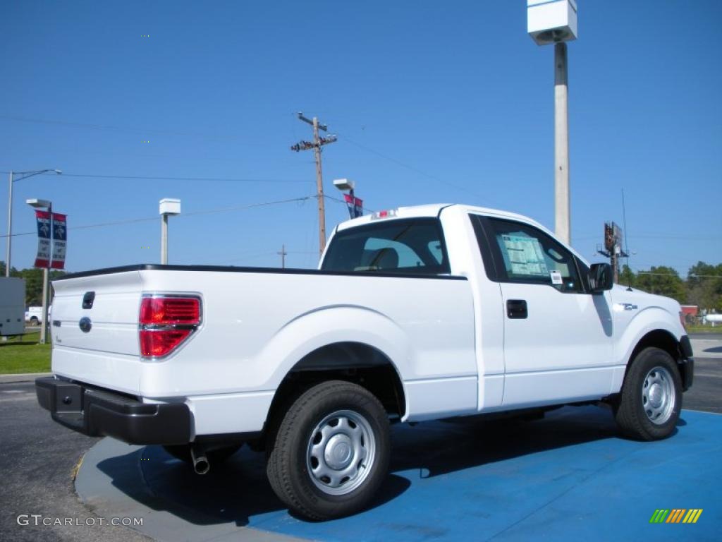 2010 F150 XL Regular Cab - Oxford White / Medium Stone photo #3