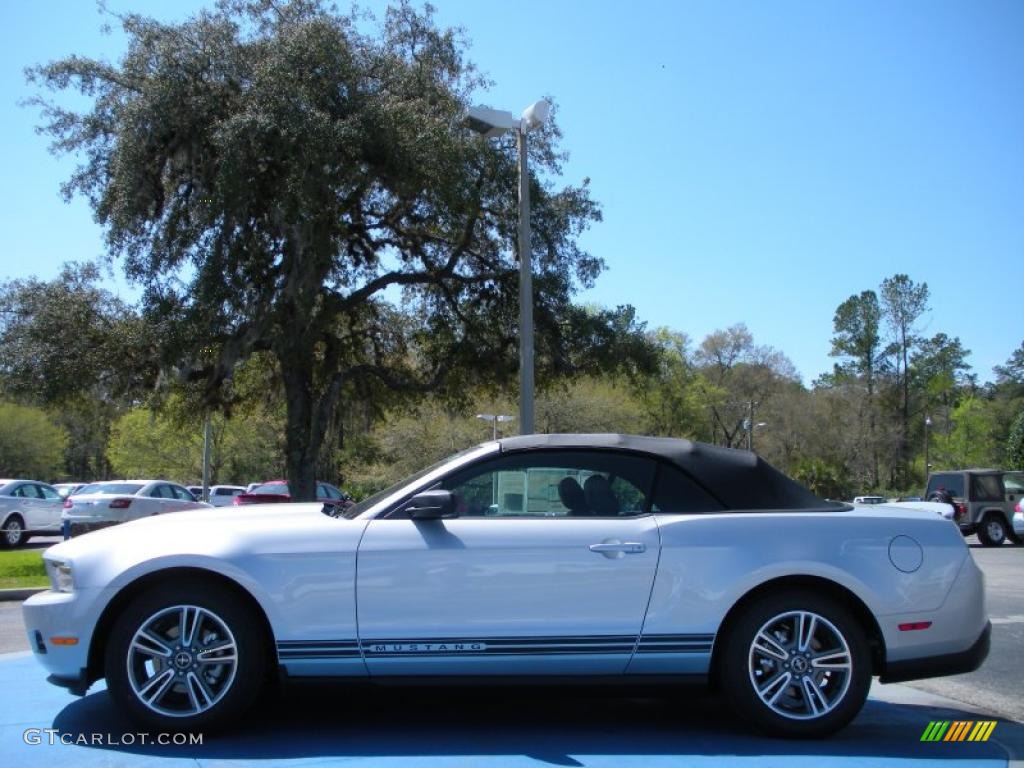2010 Mustang V6 Premium Convertible - Brilliant Silver Metallic / Charcoal Black photo #2