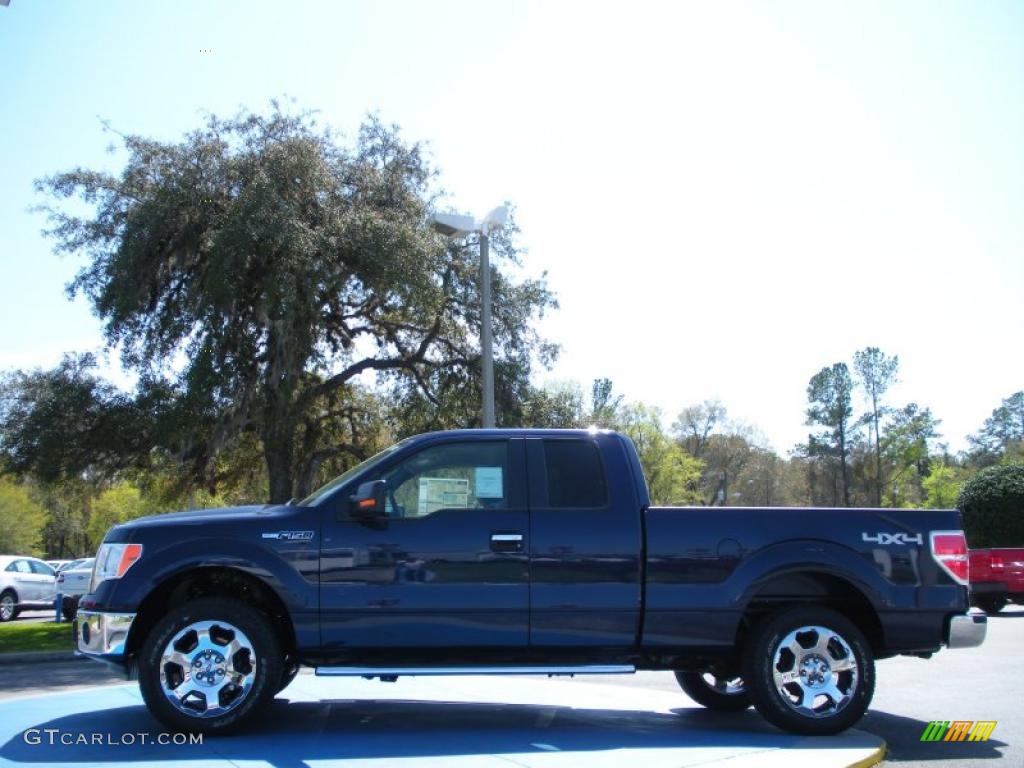 2010 F150 XLT SuperCab 4x4 - Dark Blue Pearl Metallic / Medium Stone photo #2