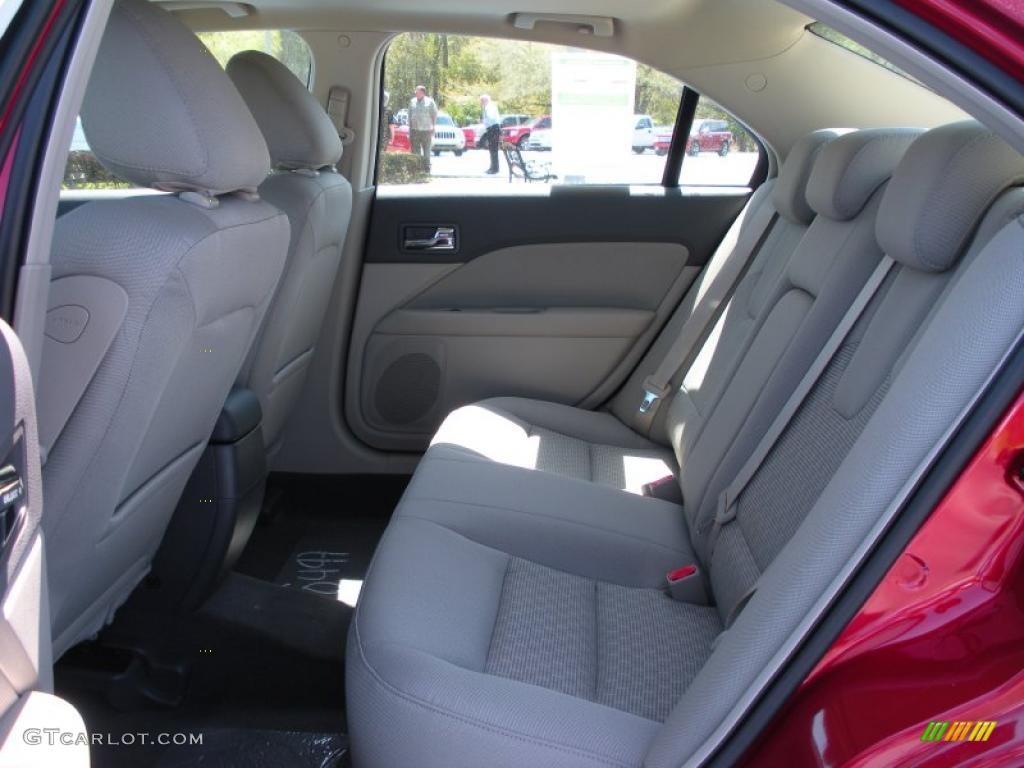 2010 Fusion SE - Sangria Red Metallic / Medium Light Stone photo #6