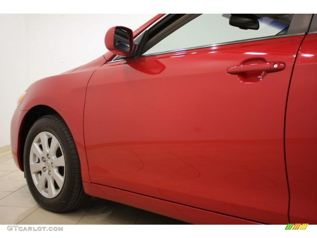 2007 Camry XLE - Barcelona Red Metallic / Ash photo #26