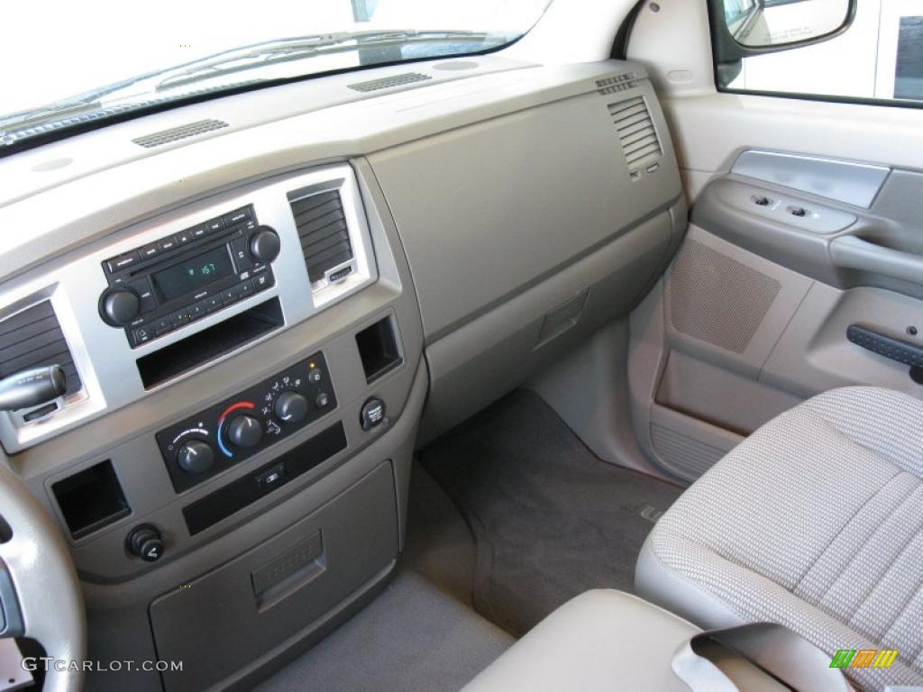 2008 Ram 1500 Big Horn Edition Quad Cab - Light Khaki Metallic / Medium Slate Gray photo #19