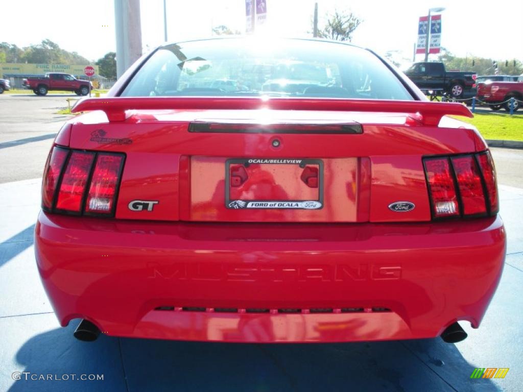 2002 Mustang GT Coupe - Torch Red / Medium Graphite photo #4