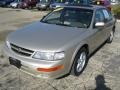 1999 Sunlit Sand Metallic Nissan Maxima GLE  photo #2