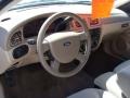 Vibrant White - Taurus SE Sedan Photo No. 17