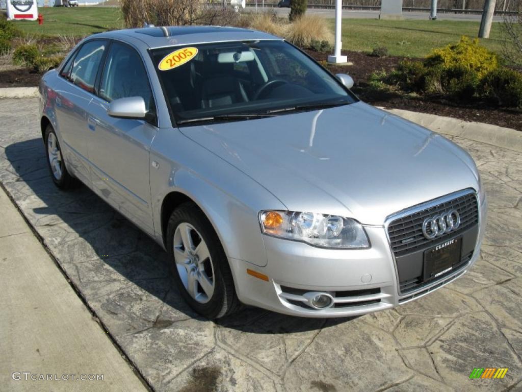 2005 A4 2.0T quattro Sedan - Light Silver Metallic / Ebony photo #1