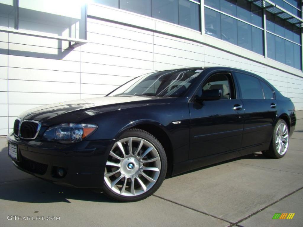 Ruby Black Metallic BMW 7 Series