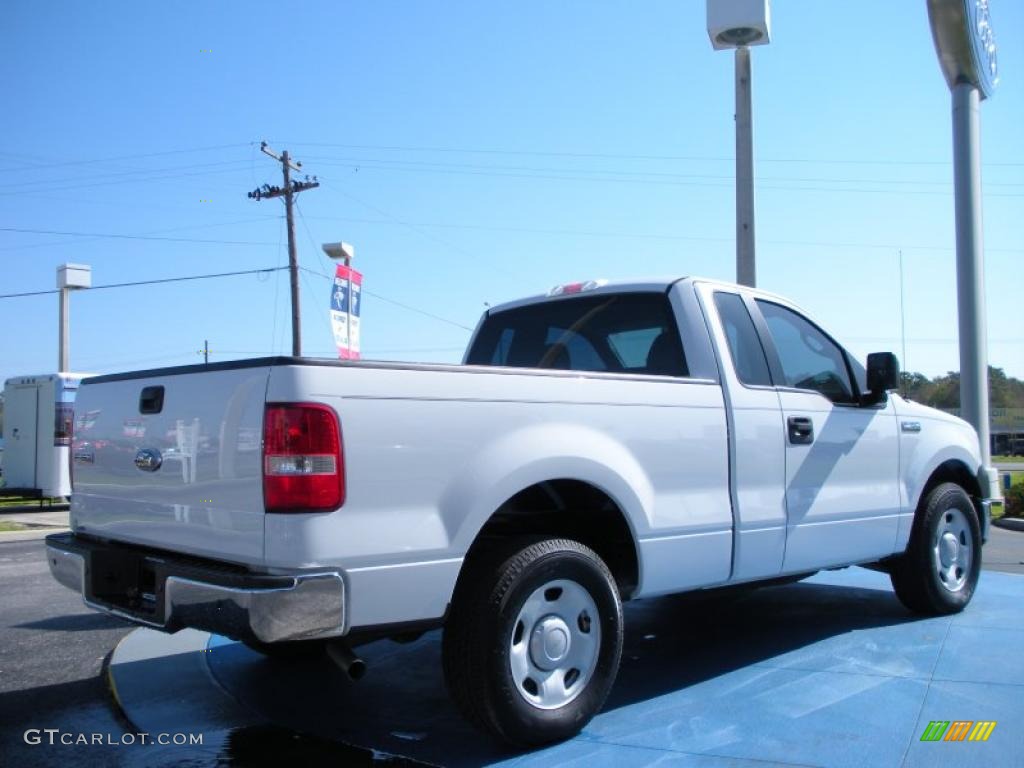 2006 F150 XL Regular Cab - Oxford White / Medium Flint photo #5