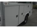 Oxford White - E Series Cutaway E350 Commercial Utility Truck Photo No. 19