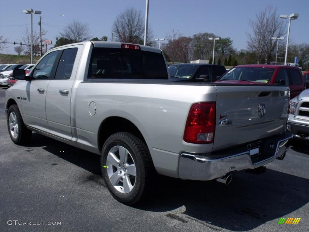 2010 Ram 1500 Big Horn Quad Cab - Light Graystone Pearl / Dark Slate/Medium Graystone photo #2