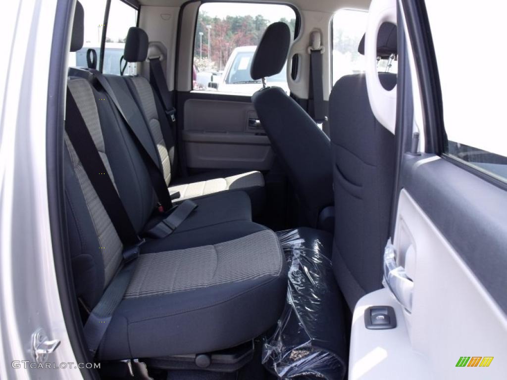 2010 Ram 1500 Big Horn Quad Cab - Light Graystone Pearl / Dark Slate/Medium Graystone photo #10