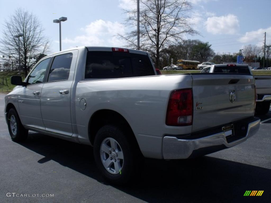 2010 Ram 1500 SLT Crew Cab - Light Graystone Pearl / Dark Slate/Medium Graystone photo #2