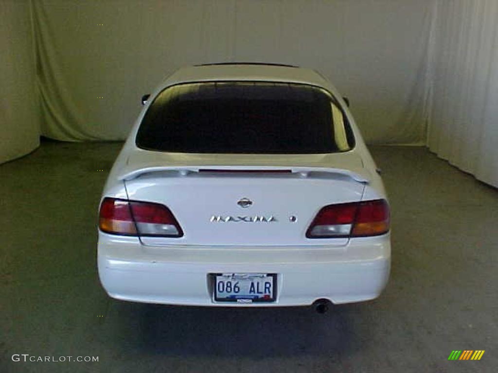 1998 Maxima  - Arctic White Pearl Metallic / Black photo #19