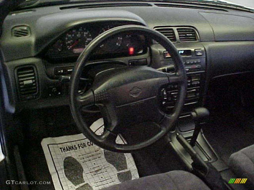 1998 Maxima  - Arctic White Pearl Metallic / Black photo #23