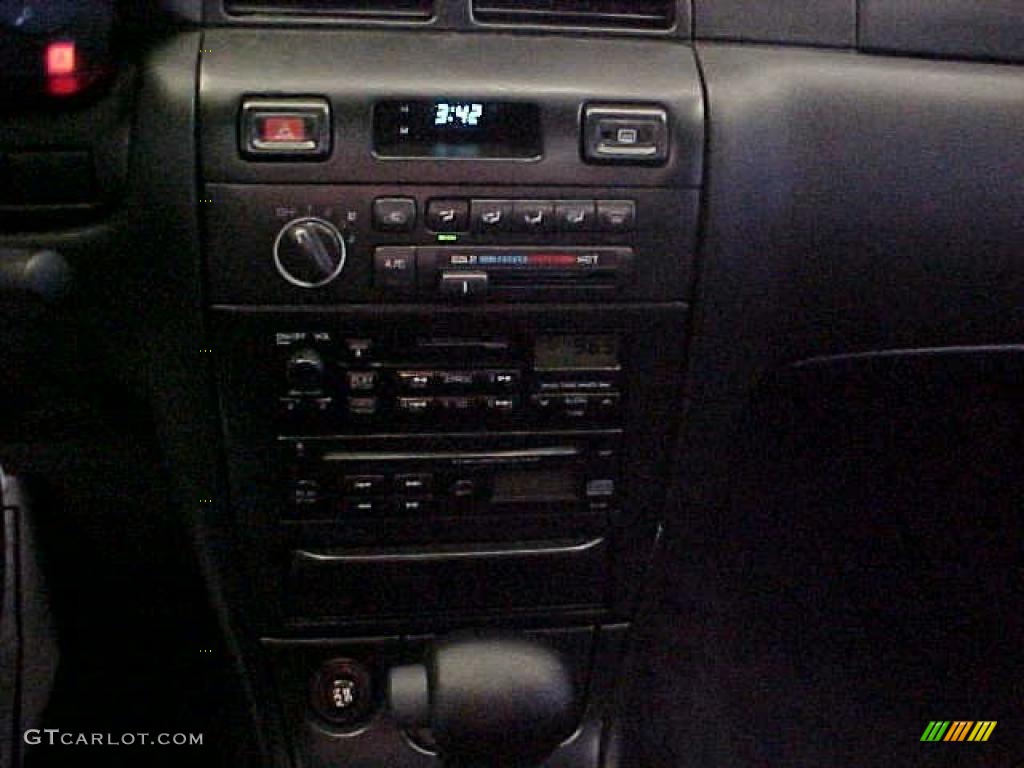 1998 Maxima  - Arctic White Pearl Metallic / Black photo #25