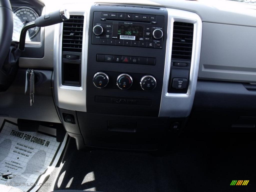 2010 Ram 1500 Big Horn Crew Cab - Mango Tango Pearl / Dark Slate/Medium Graystone photo #12