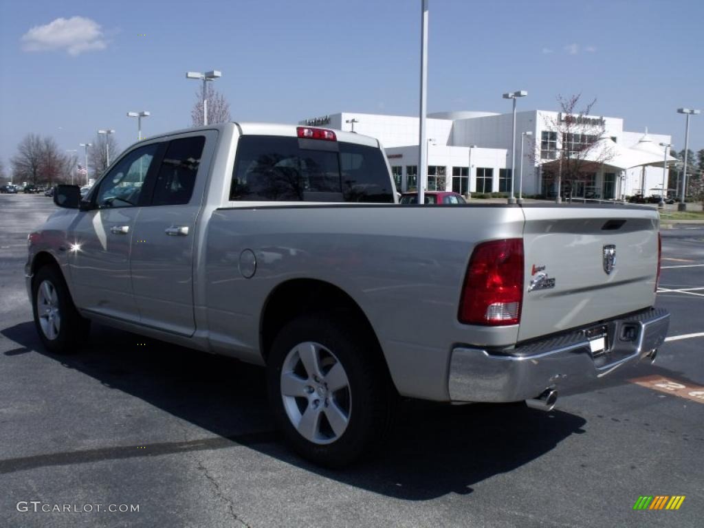 2010 Ram 1500 Big Horn Quad Cab - Light Graystone Pearl / Dark Slate/Medium Graystone photo #2