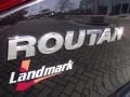 Nocturne Black Metallic - Routan SE Photo No. 15