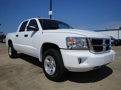 2010 Dodge Dakota ST Crew Cab Data, Info and Specs