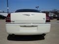 Cool Vanilla - 300 C HEMI Photo No. 4