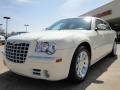 Cool Vanilla - 300 C HEMI Photo No. 7