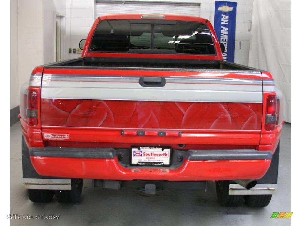 2000 Ram 3500 ST Extended Cab Dually - Flame Red / Mist Gray photo #3