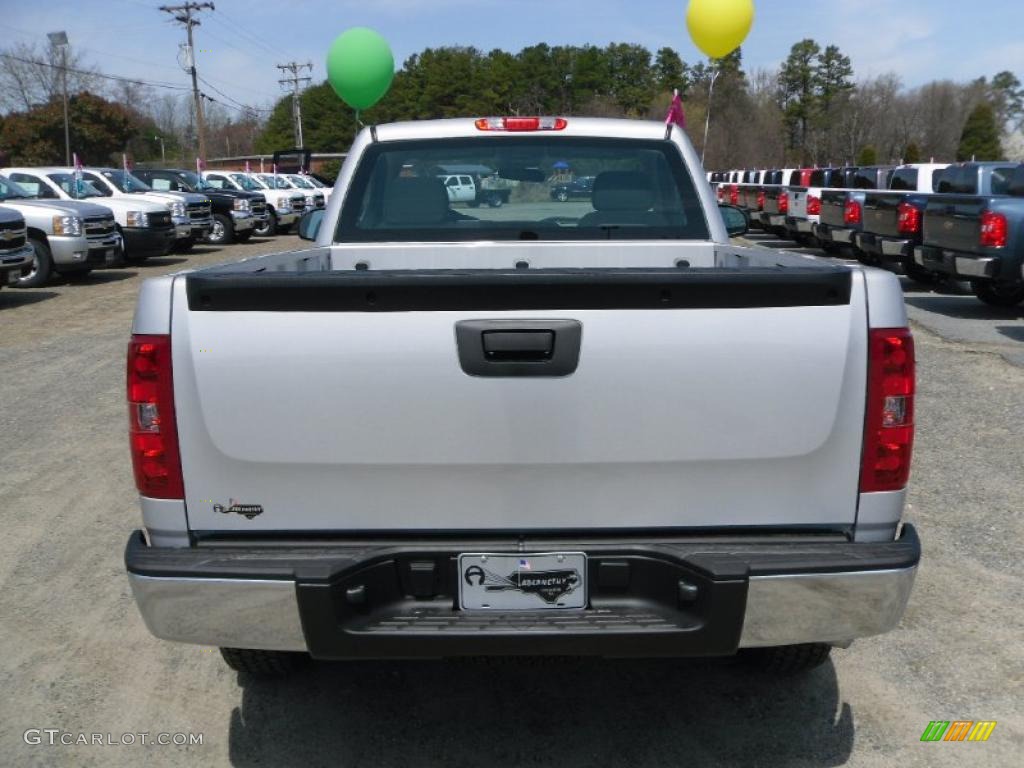 2010 Silverado 1500 LS Regular Cab 4x4 - Sheer Silver Metallic / Dark Titanium photo #3