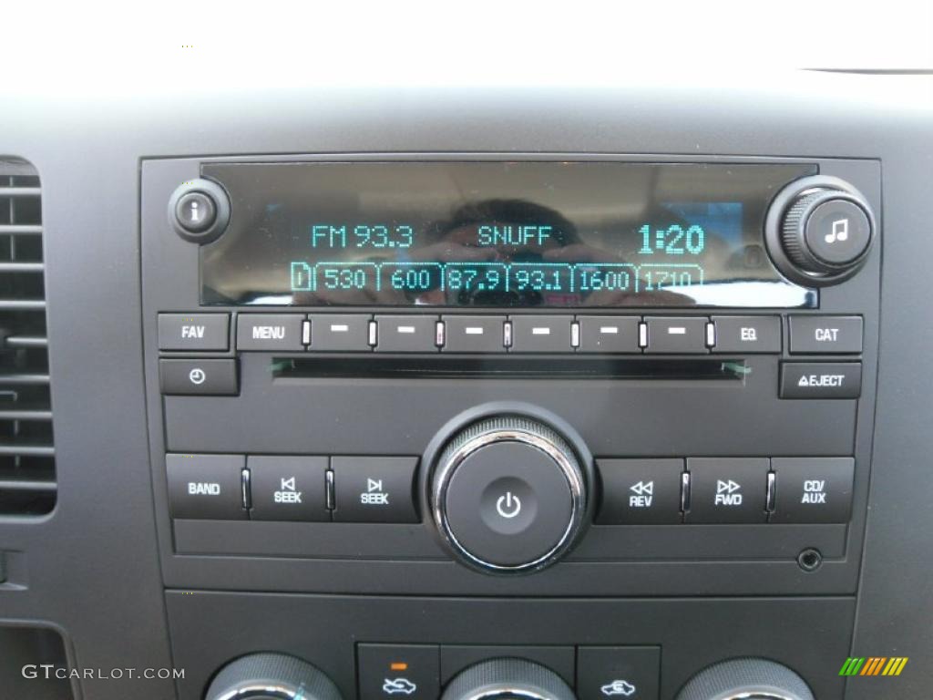 2010 Silverado 1500 LS Regular Cab 4x4 - Sheer Silver Metallic / Dark Titanium photo #12