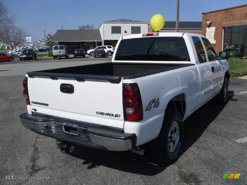 2004 Silverado 1500 LS Extended Cab 4x4 - Summit White / Dark Charcoal photo #4