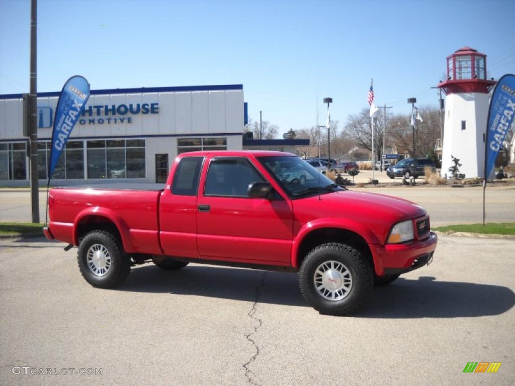 2000 Sonoma SLS Sport Extended Cab 4x4 - Fire Red / Graphite photo #1