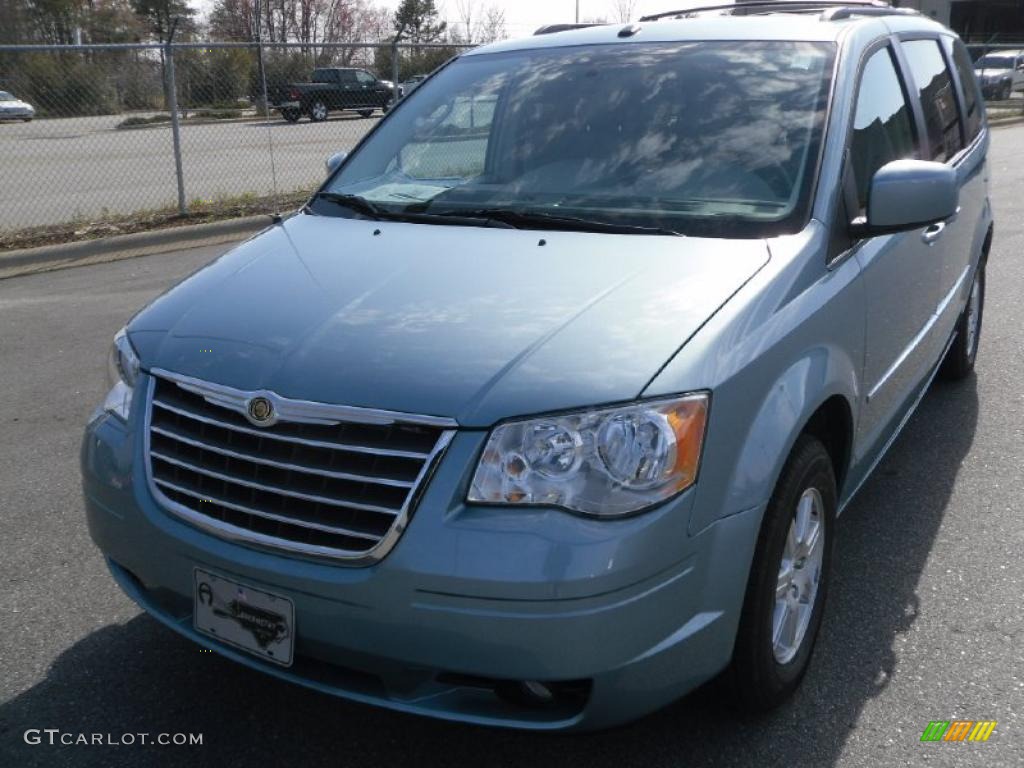 2010 Town & Country Touring - Clearwater Blue Pearl / Medium Slate Gray/Light Shale photo #5