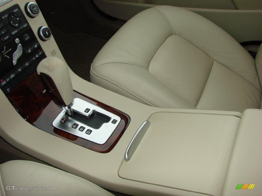 2007 S80 V8 AWD - Shimmer Gold Metallic / Sandstone Beige photo #16