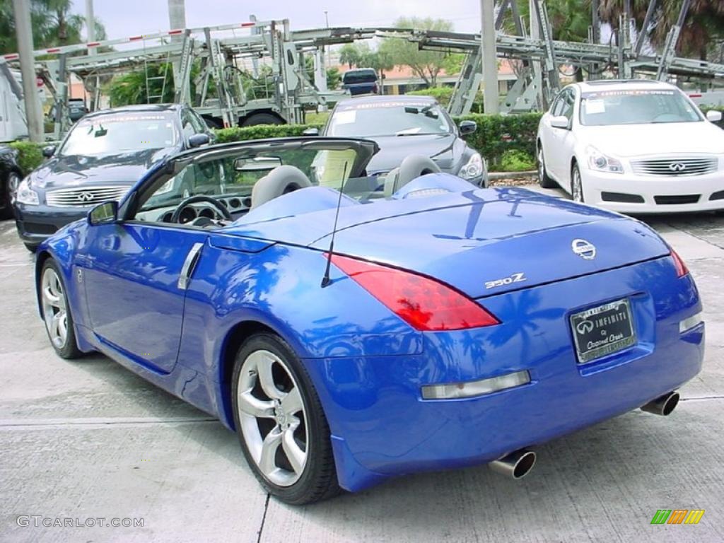 2006 350Z Touring Roadster - Daytona Blue Metallic / Frost Leather photo #6