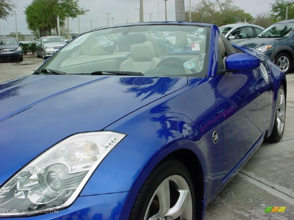 2006 350Z Touring Roadster - Daytona Blue Metallic / Frost Leather photo #11