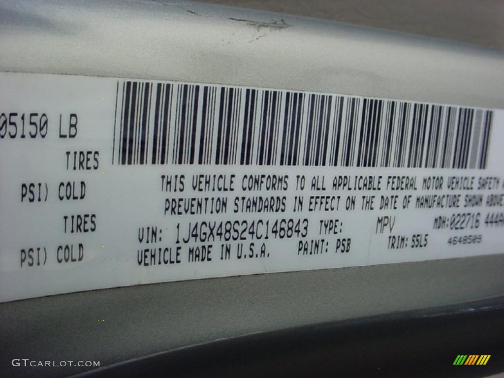 2004 Grand Cherokee Laredo - Bright Silver Metallic / Sandstone photo #22