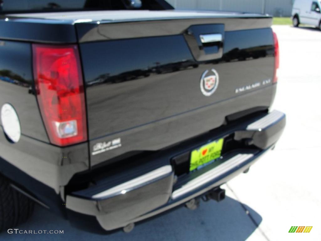 2006 Escalade EXT AWD - Black Raven / Pewter photo #23