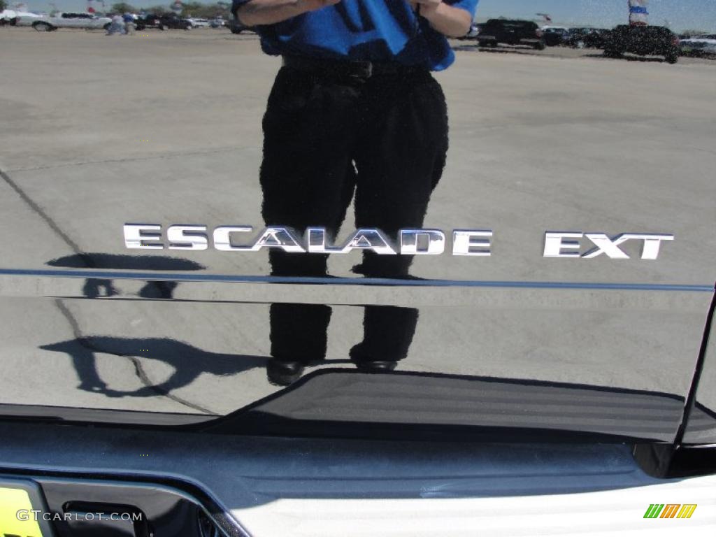 2006 Escalade EXT AWD - Black Raven / Pewter photo #25