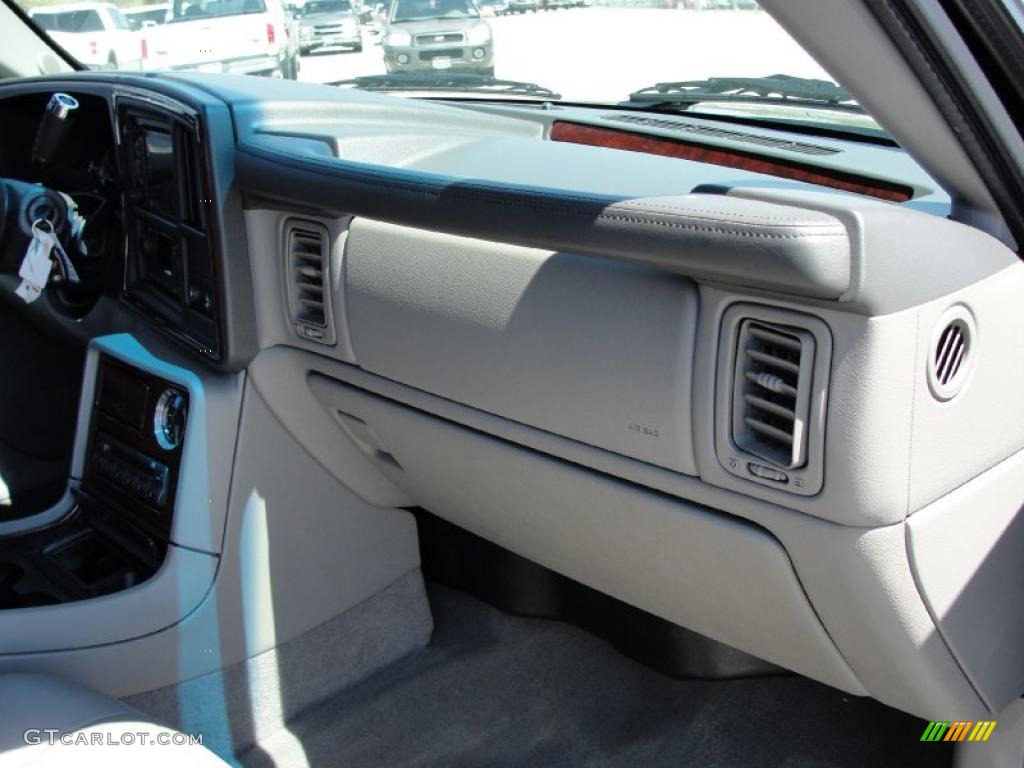 2006 Escalade EXT AWD - Black Raven / Pewter photo #30