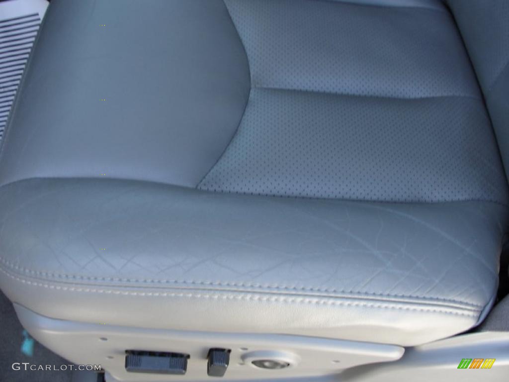 2006 Escalade EXT AWD - Black Raven / Pewter photo #42