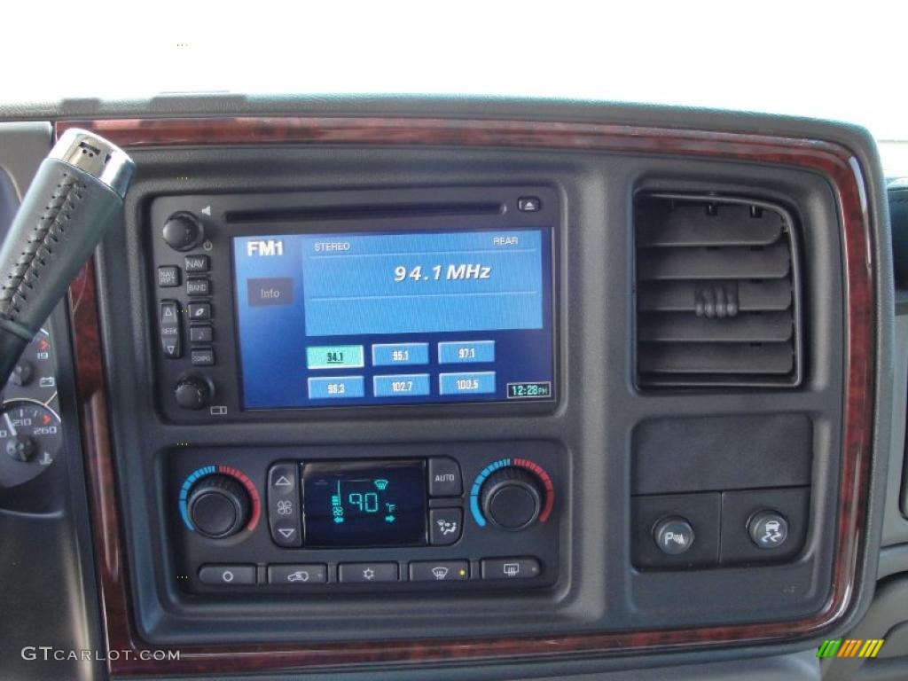 2006 Escalade EXT AWD - Black Raven / Pewter photo #44
