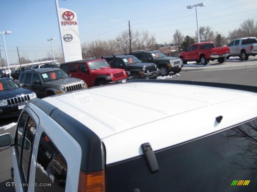 2003 CR-V EX 4WD - Taffeta White / Black photo #31