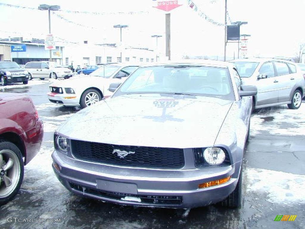 2007 Mustang V6 Premium Convertible - Tungsten Grey Metallic / Medium Parchment photo #2