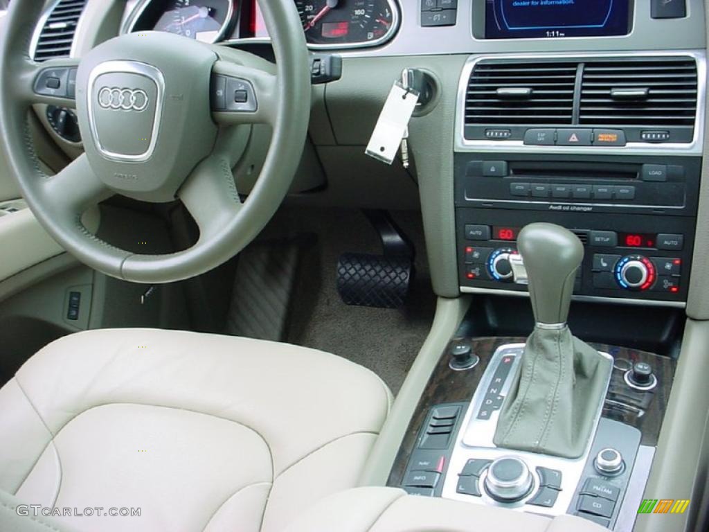 2007 Q7 3.6 Premium quattro - Bahia Beige Metallic / Cardamom Beige photo #19