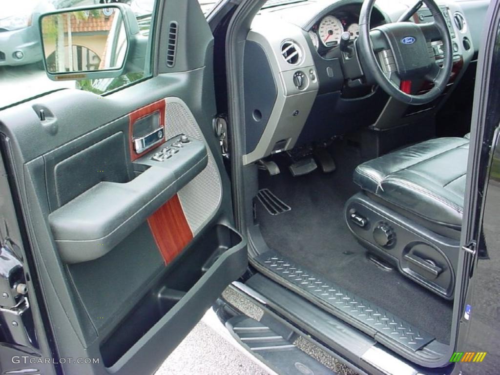 2006 F150 Lariat SuperCrew - Black / Black photo #11