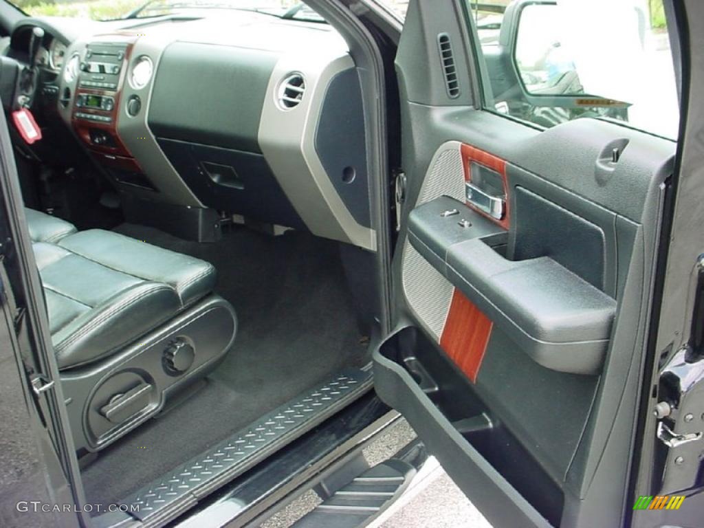 2006 F150 Lariat SuperCrew - Black / Black photo #13