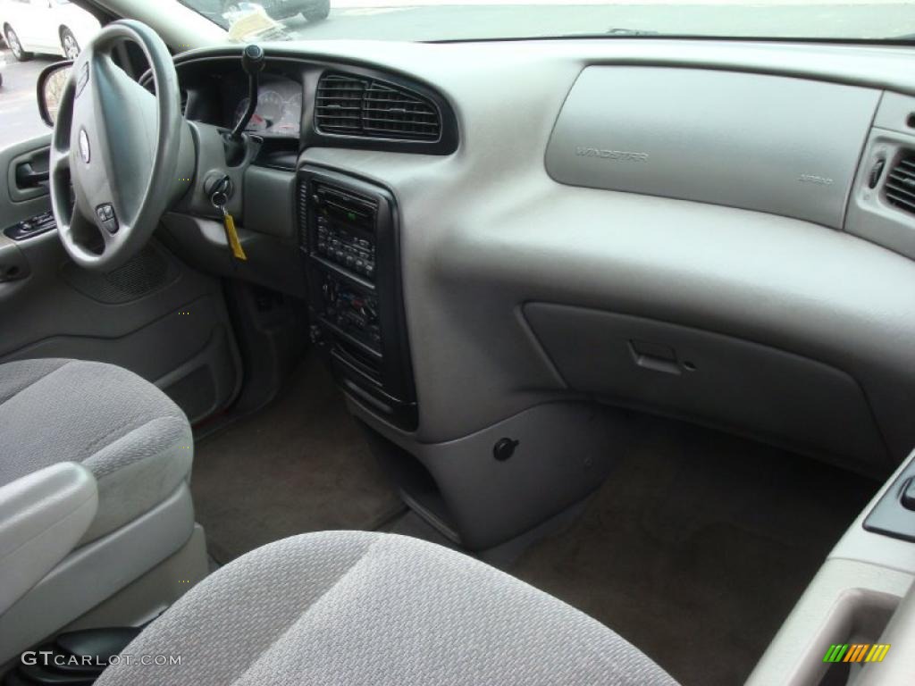 2001 Windstar LX - Bright Red Metallic / Medium Graphite photo #9