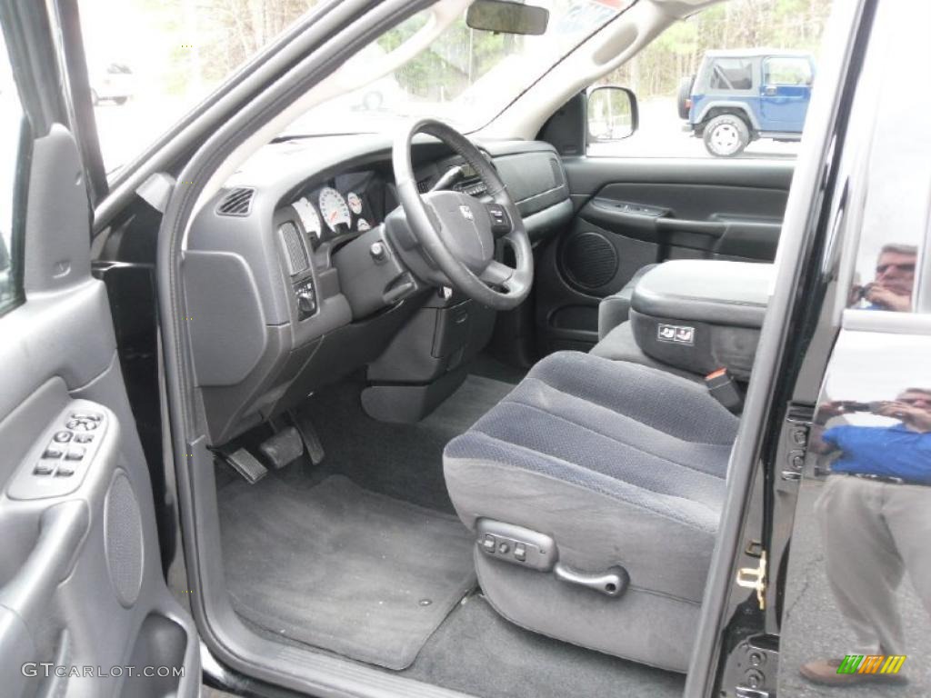 2005 Ram 1500 SLT Quad Cab - Black / Dark Slate Gray photo #26