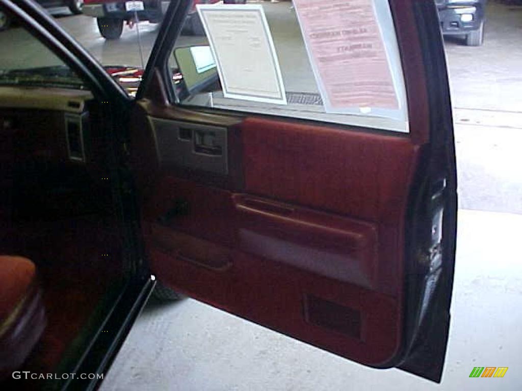 1992 S10 Regular Cab - Midnight Black / Red photo #6