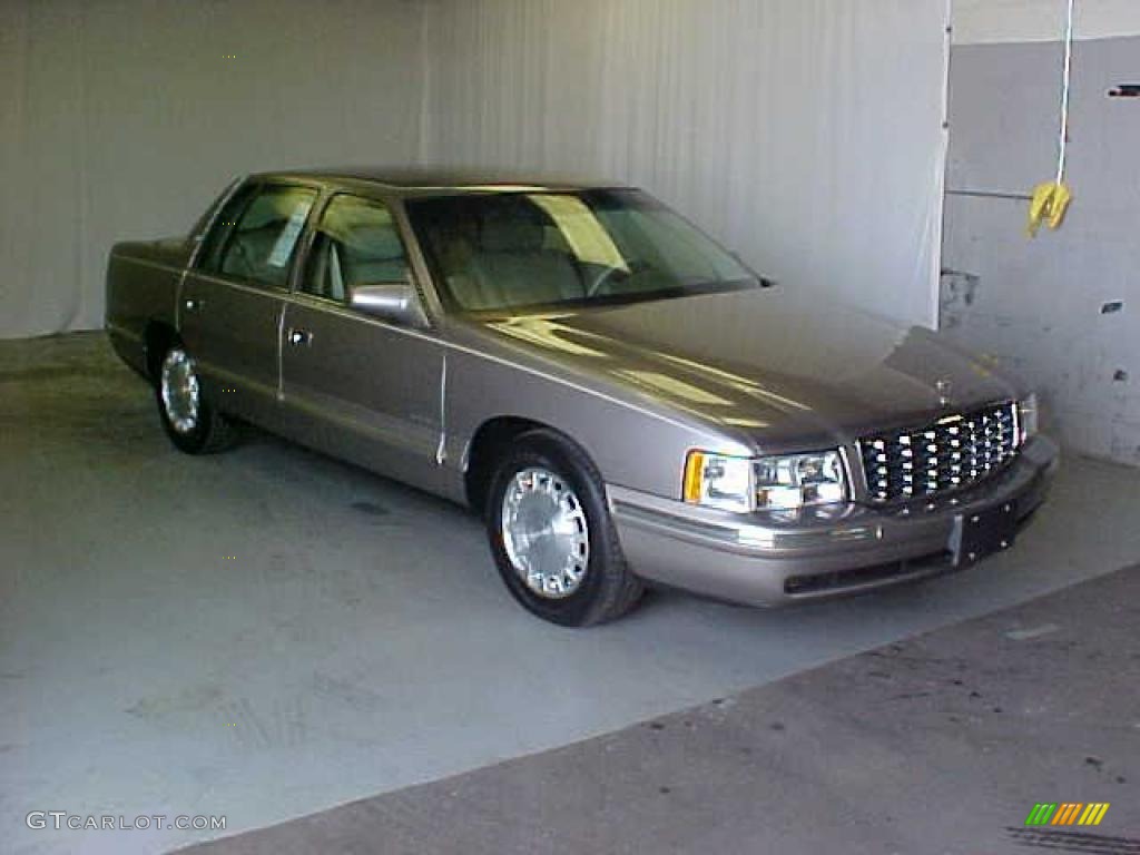 1998 DeVille Sedan - Light Driftwood Metallic / Beige photo #1