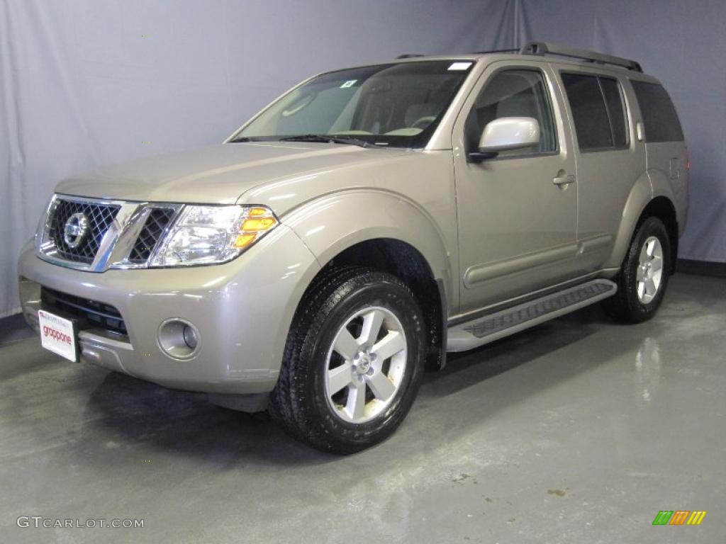 2008 Pathfinder SE 4x4 - Desert Stone / Cafe Latte photo #1